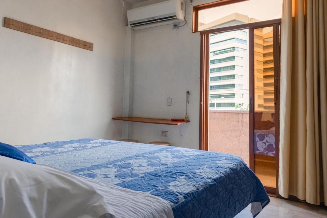 Hotel Livingston Inn Guayaquil Exterior photo